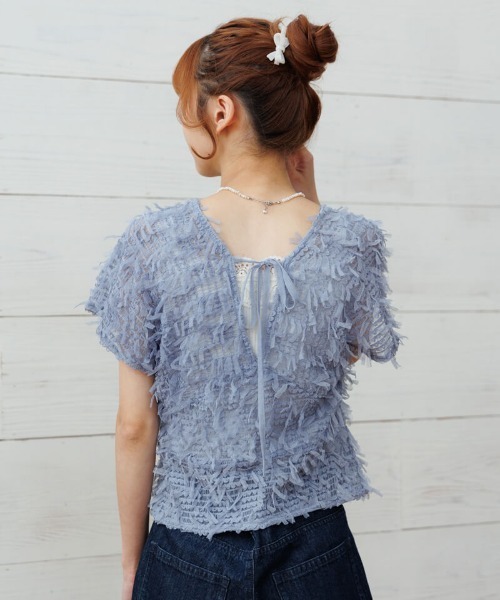 flower（フラワー）の「フラッフィーチュールトップ（キャミソール・レディース・アイボリー/グレー・FREE）」の4枚目の写真