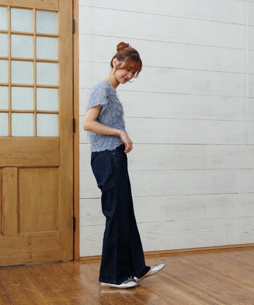 flower（フラワー）の「フラッフィーチュールトップ（キャミソール・レディース・アイボリー/グレー・FREE）」の6枚目の写真