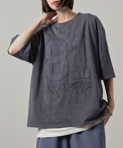 Alfred Alex（アルフレッドアレックス）の「【Alfred Alex】ピグメントナンバリングロゴパッチ半袖Tシャツ（Tシャツ/カットソー・メンズ・グレイッシュブルー/ブラック/ワイン・M/L）」の12枚目の写真