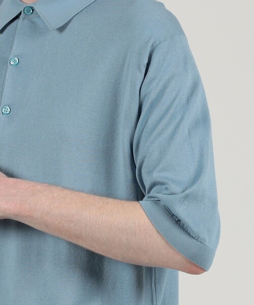 TOMORROWLAND (トゥモローランド)の「【別注】JOHN SMEDLEY コットン ポロカラーニット(ニット/セーター・メンズ・ライトブルー/グレイッシュベージュ/ブラック/ダークグリーン/レッド系その他/ネイビー・L/M/S)」の12枚目の写真