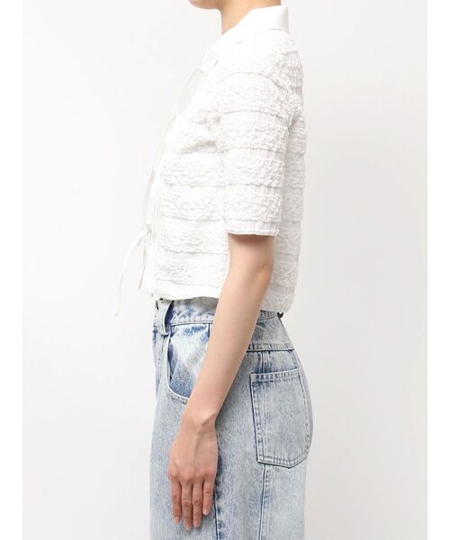 CALNAMUR（カルナムール）の「シャツカラーギャザーリボンカットソー（シャツ/ブラウス・レディース・ブラック/ホワイト・FREE）」の6枚目の写真