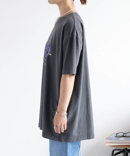cepo（セポ）の「〈ユニセックス〉ピグメントロゴショートスリーブツアーTee（Tシャツ/カットソー・レディース・ホワイト/チャコール・M）」の21枚目の写真