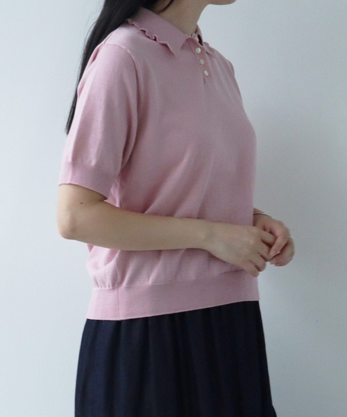 AMBIDEX（アンビデックス）の「フリル襟 コンパクトポロニット（ポロシャツ・レディース・ダークブラウン/キナリ/サックスブルー/ピンク・FREE）」の11枚目の写真