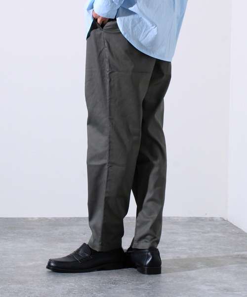 GLOSTER（グロスター）の「【WEB限定】チノ アンクル テーパードパンツ（チノパンツ・メンズ・グレー/ブラック/チャコールグレー/ダークベージュ・マルチサイズ）」の11枚目の写真