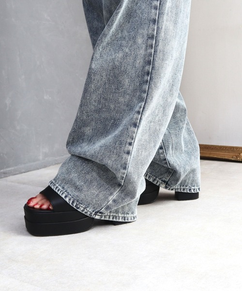 CECIL McBEE（セシルマクビー）の「10ozデニムワイドパンツ（デニムパンツ・レディース・ネイビー/ライトブルー/ブラック・LARGE/MEDIUM）」の21枚目の写真