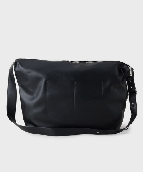 THE SHOP TK （ザ ショップ ティーケー ）の「フックバックルビッグショルダーバッグ（ショルダーバッグ・メンズ・ブラック・00）」の8枚目の写真
