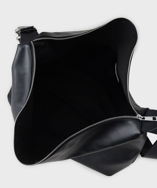 THE SHOP TK （ザ ショップ ティーケー ）の「フックバックルビッグショルダーバッグ（ショルダーバッグ・メンズ・ブラック・00）」の6枚目の写真