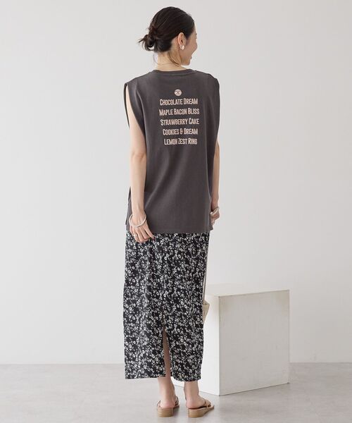 40 白　ARCHIVIO ノースリーブ　プルオーバー　ピンクロゴ archivio新品未使用タグ付き♡ノースリーブプルオーバー♡サイズ