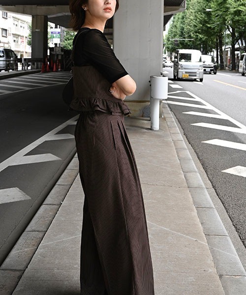 WILLFULLY(ウィルフリー)の「3tuck stripe wide PT(その他パンツ・レディース・チャコール/ブラウン・FREE)」の8枚目の写真