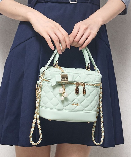 dazzlin(ダズリン)の「【dazzlin/ダズリン】キルティング リボンチャーム付バニティ(ショルダーバッグ・レディース・アイボリー/ミント/ブラック/ピンク・FREE)」の3枚目の写真