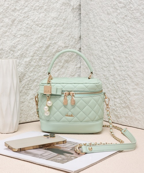 dazzlin(ダズリン)の「【dazzlin/ダズリン】キルティング リボンチャーム付バニティ(ショルダーバッグ・レディース・アイボリー/ミント/ブラック/ピンク・FREE)」の7枚目の写真