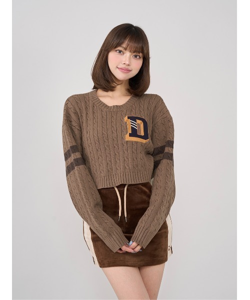 カレッジワッペンショートニットトップス（ニット/セーター