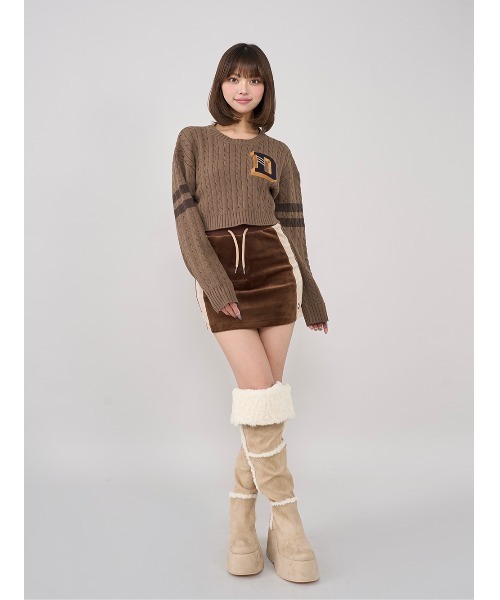カレッジワッペンショートニットトップス（ニット/セーター