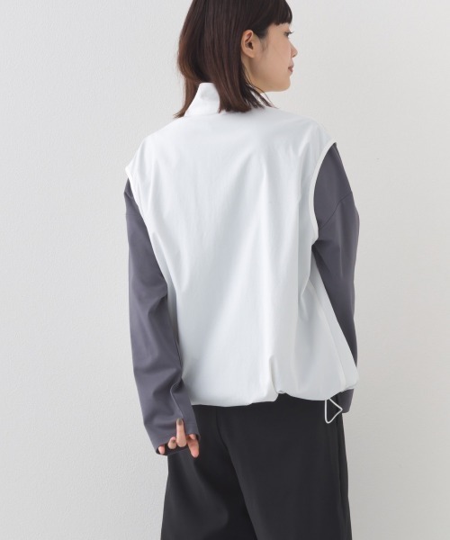 OMNES（オムネス）の「ナイロン リップストップスタンドカラー裾ドロストジップベスト（ベスト・レディース・ホワイト/ベージュ/ブラック/カーキ・FREE）」の7枚目の写真