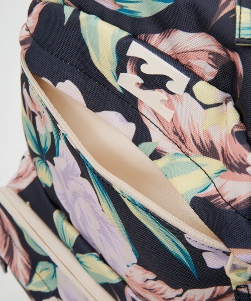 BILLABONG(ビラボン)の「BILLABONG レディース MAIDEN VOYAGE BPK バックパック/リュック 【2025年春夏モデル】/ビラボン総柄バックパック・リュック(バックパック/リュック・レディース・ブラック/マルチ/グリーン系その他・FREE)」の11枚目の写真