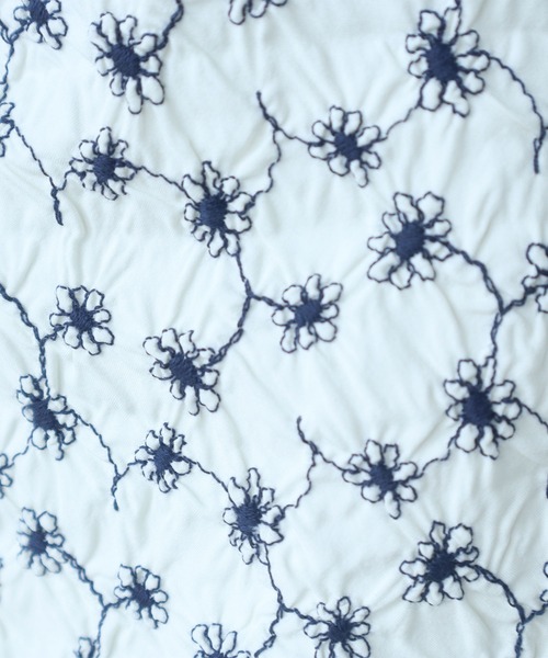 bulle de savon（ビュルデサボン）の「△evodown　はな刺繍 ノーカラーコート（ダウンジャケット/コート・レディース・ホワイト/ネイビー・FREE）」の19枚目の写真