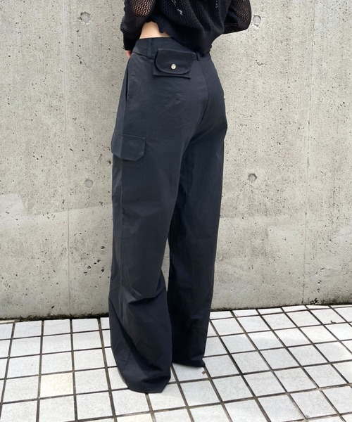 3.3 Field Trip (3.3フィールドトリップ)の「3.3 Field Trip/ミニポーチ付きワイドパンツ(その他パンツ・レディース・ブラック/ベージュ・FREE)」の2枚目の写真