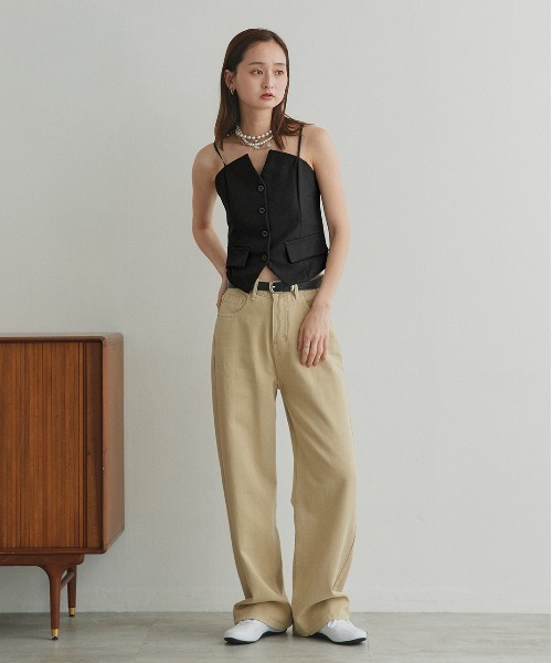 ad thie(アドティエ)の「フロントボタンデザイン キャミソールビスチェ(キャミソール・レディース・チャコール/ライトベージュ/ブラック・FREE)」の5枚目の写真