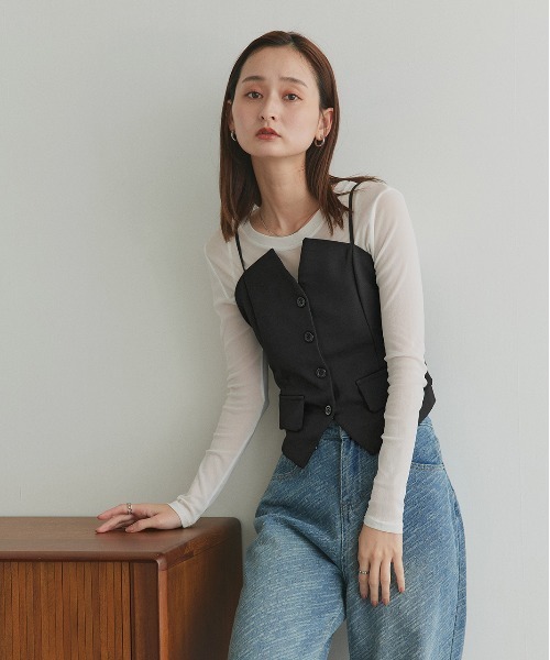 ad thie(アドティエ)の「フロントボタンデザイン キャミソールビスチェ(キャミソール・レディース・チャコール/ライトベージュ/ブラック・FREE)」の16枚目の写真