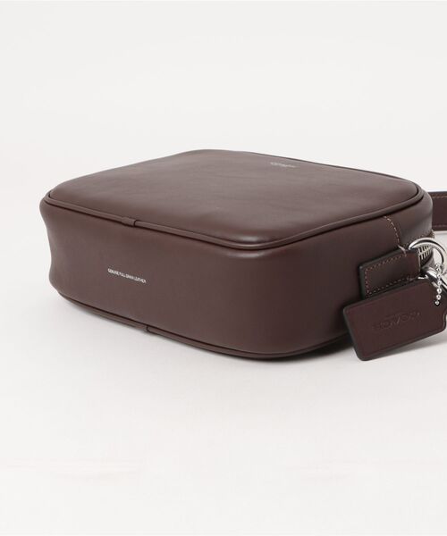 COACH(コーチ)の「ラジオ カメラ バッグ(ショルダーバッグ・メンズ・ブラウン系その他・ONE)」の9枚目の写真