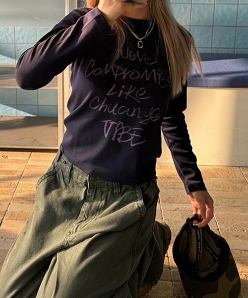 LYEON(リヨン)の「メッセージロゴクルーネックロンT(Tシャツ/カットソー・レディース・ブラック/オフホワイト/グレー・FREE)」の7枚目の写真