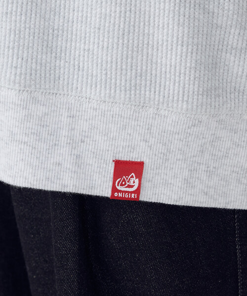 ONIGIRI(オニギリ)の「ワッフルプルオーバー(Tシャツ/カットソー・レディース・ネイビー/ライトグレー・FREE)」の6枚目の写真
