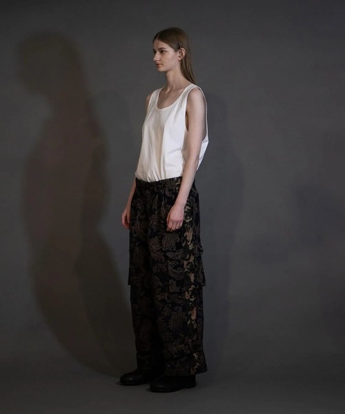 my beautiful landlet(マイビューティフルランドレット)の「【my beautiful landlet】 JACQUARD WIDE CARGO PANTS(カーゴパンツ・メンズ・ベージュ/ネイビー/ブラック・1/0)」の7枚目の写真