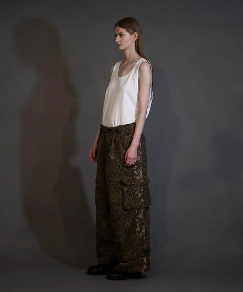 my beautiful landlet(マイビューティフルランドレット)の「【my beautiful landlet】 JACQUARD WIDE CARGO PANTS(カーゴパンツ・メンズ・ベージュ/ネイビー/ブラック・1/0)」の4枚目の写真