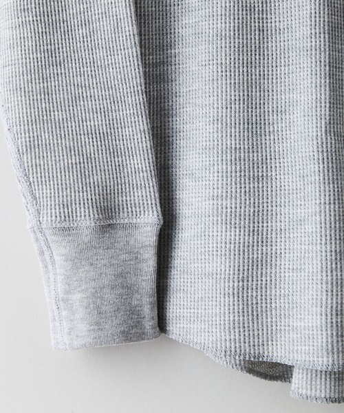 LB/S （エルビーエス）の「【HANES/ヘインズ】BEEFY サーマル クルーネック ロングスリーブ Tシャツ HM4-Q501（Tシャツ/カットソー・メンズ・グレー/ブラック・X-LARGE/LARGE/MEDIUM）」の7枚目の写真