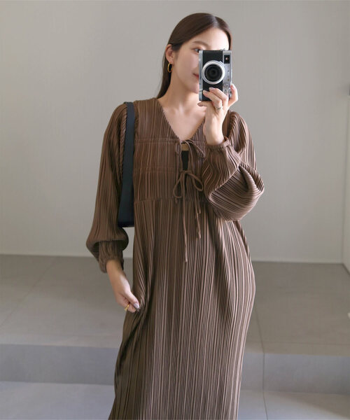 yuiさんコラボ ]前後2way長袖プリーツワンピース（ワンピース）｜KOBE