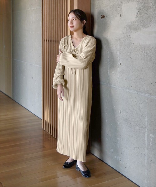 yuiさんコラボ ]前後2way長袖プリーツワンピース（ワンピース）｜KOBE