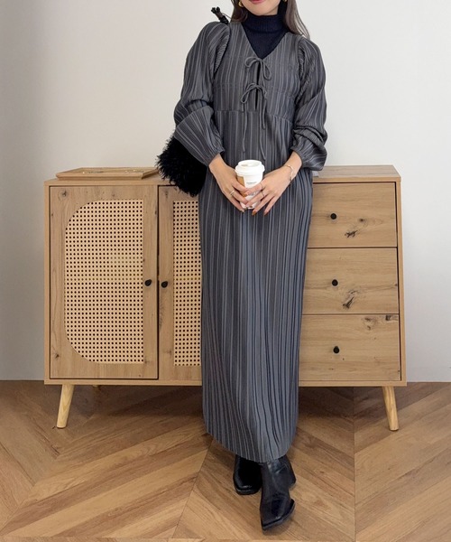 yuiさんコラボ ]前後2way長袖プリーツワンピース（ワンピース）｜KOBE