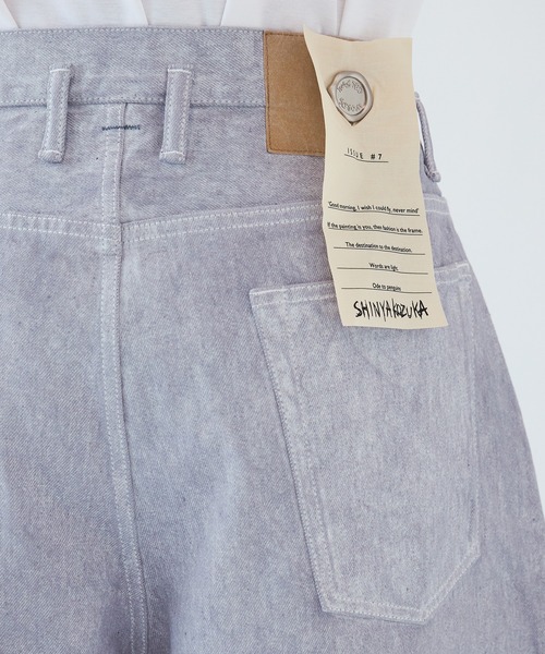 SHINYAKOZUKA（シンヤコヅカ）の「【SHINYAKOZUKA/シンヤコズカ】CITY BAGGY ISSUE7（デニムパンツ・メンズ・ホワイト・S/M/L）」の4枚目の写真