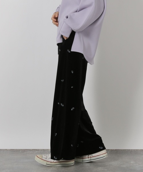 LAKOLE（ラコレ）の「刺繍ベロアイージーパンツ / 598892（その他パンツ・レディース・オレンジ/ブラック・FREE）」の6枚目の写真