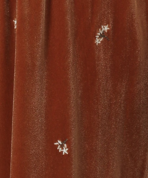 LAKOLE（ラコレ）の「刺繍ベロアイージーパンツ / 598892（その他パンツ・レディース・オレンジ/ブラック・FREE）」の19枚目の写真