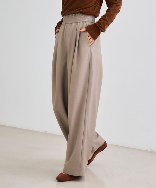 CROSS FUNCTION（クロスファンクション）の「《シワになりにくい》セットアップ対応  サマ美え ツータックギャザーワイドパンツ【CROSS FUNCTION/クロスファンクション】（スラックス・レディース・チャコールグレー/ブラック/ベージュ/モカ・LL/M/L）」の9枚目の写真