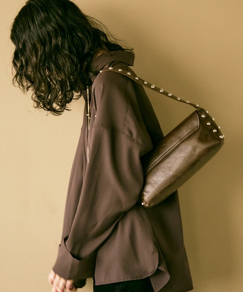 Lutim by u(ルチバイユー)の「Studs frame square bag / スタッズフレームスクエアバック(ショルダーバッグ・レディース・ブラウン/ブラック・FREE)」の19枚目の写真