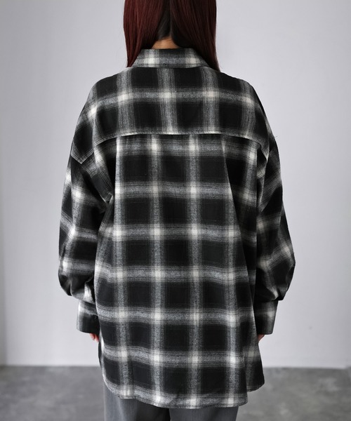 Riberry（リベリー）の「オンブレチェックオーバーサイズシャツ（シャツ/ブラウス・レディース・ブラウン系/ブラック系・FREE）」の5枚目の写真