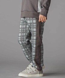 BeBe Petits Pois Vert（ベベプチポワヴェール）の「【お揃い】チェック柄裏毛配色切り替えロングパンツ(95~160cm)（その他パンツ・キッズ）」