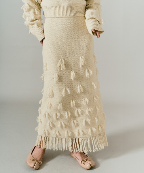 W:Huku(フーク)の「ポイント フリンジ ニット ナロー スカート / Pointed Fringe Knit Narrow Skirt(スカート・レディース・アイボリー/ブラック/チャコール・FREE)」の22枚目の写真