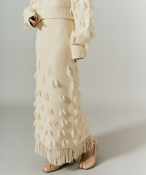 W:Huku(フーク)の「ポイント フリンジ ニット ナロー スカート / Pointed Fringe Knit Narrow Skirt(スカート・レディース・アイボリー/ブラック/チャコール・FREE)」の9枚目の写真