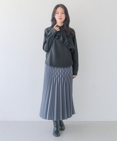 HER CLOSET(ハークローゼット)の「【HER CLOSET】25AW新作 フリルシャツブラウス FRILL SHIRT BLOUSE(シャツ/ブラウス・レディース・ブラック/アイボリー/ライトベージュ・MEDIUM)」の6枚目の写真