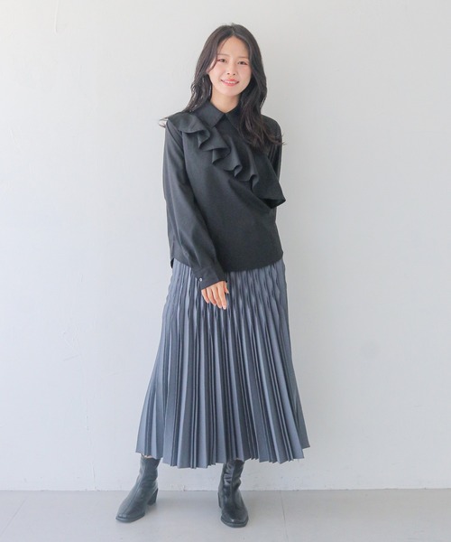 HER CLOSET(ハークローゼット)の「【HER CLOSET】25AW新作 フリルシャツブラウス FRILL SHIRT BLOUSE(シャツ/ブラウス・レディース・ブラック/アイボリー/ライトベージュ・MEDIUM)」の5枚目の写真