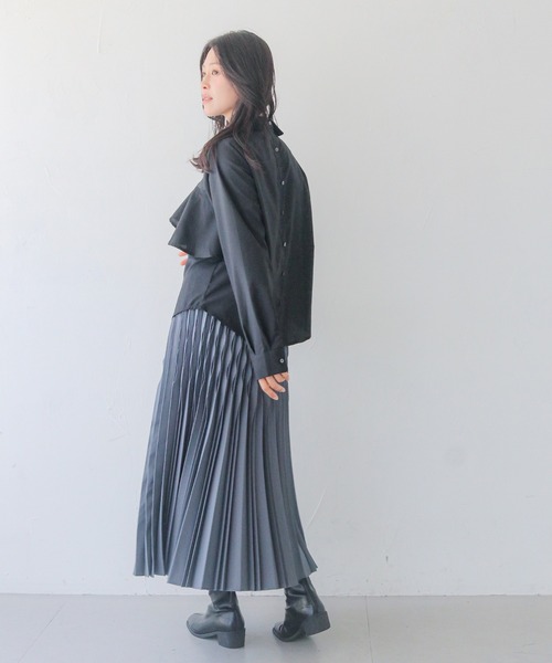 HER CLOSET(ハークローゼット)の「【HER CLOSET】25AW新作 フリルシャツブラウス FRILL SHIRT BLOUSE(シャツ/ブラウス・レディース・ブラック/アイボリー/ライトベージュ・MEDIUM)」の4枚目の写真