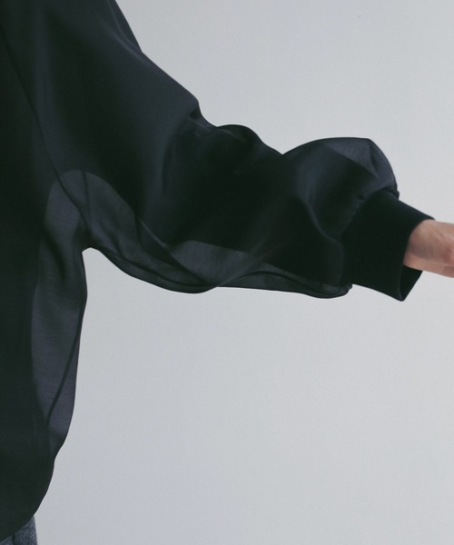 MANOF(マノフ)の「SHEER LAYERED CUT TOPS(スウェット・レディース・ブラック/ホワイト/ピンク・F)」の5枚目の写真