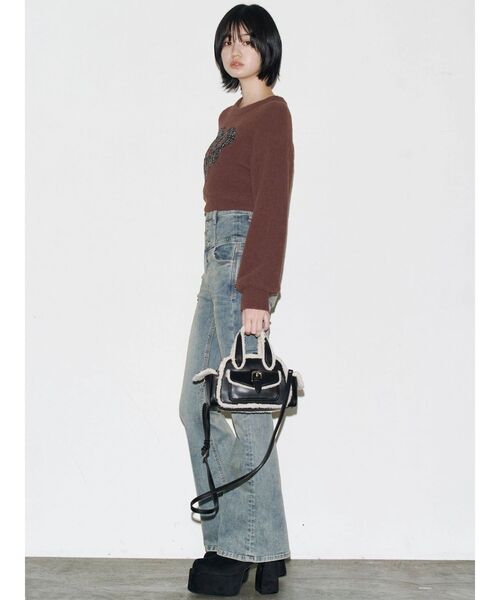 EMODA（エモダ）の「バックリボンフレアハイウエストパギンス（デニムパンツ・レディース・インディゴブルー/ブラック/ライトブルー・X-SMALL/SMALL/MEDIUM）」の20枚目の写真