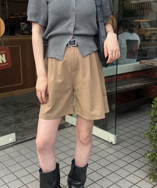 N°21 ハーフパンツ ブラック 40 シンプル カジュアル 着回し セール】【2点セット】ベルト付きハーフパンツ / ショートパンツ