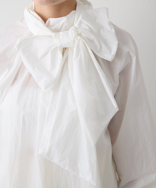 Whim Gazette（ウィムガゼット）の「ギャザーボウタイブラウス（シャツ/ブラウス・レディース・ホワイト/ブラック・FREE）」の14枚目の写真