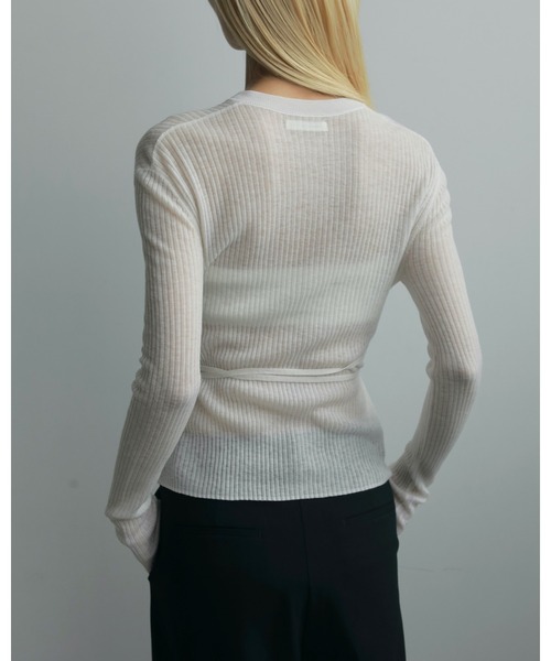 anuke（アンヌーク）の「Wool Cachecoeur Cardigan（カーディガン/ボレロ・レディース・チャコールグレー/アイボリー・FREE）」の9枚目の写真