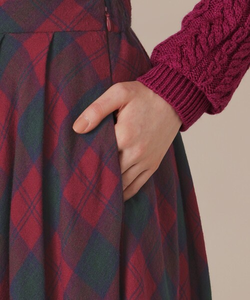 MACKINTOSH LONDON（マッキントッシュ ロンドン）の「【婦人画報11月号掲載】シアーウールチェックスカート（スカート・レディース・レッド/ネイビー・38/36）」の6枚目の写真